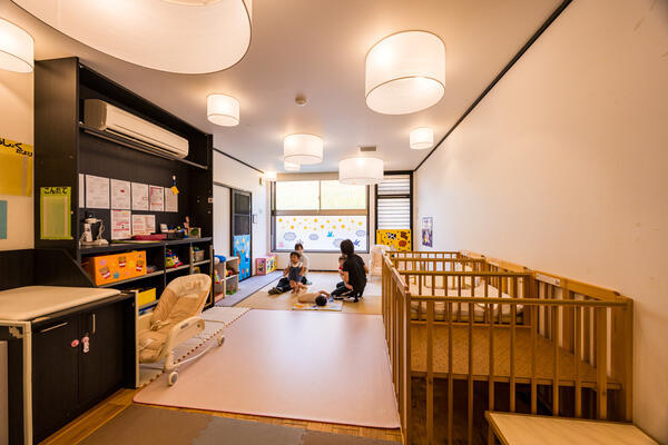 こもれび保育園 扇園（正職員）の保育士求人メイン写真5