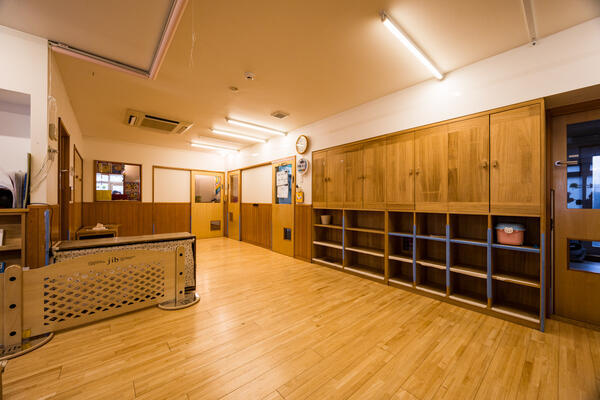 こもれび保育園 中野新橋園（正職員）の保育士求人メイン写真5