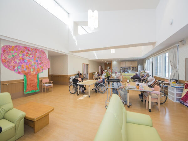 特別養護老人ホーム迎光園（臨時職員/常勤）の看護師求人メイン写真2