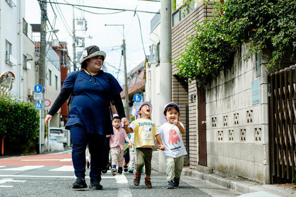 こもれび保育園 中野新橋園（正職員）の保育士求人メイン写真3