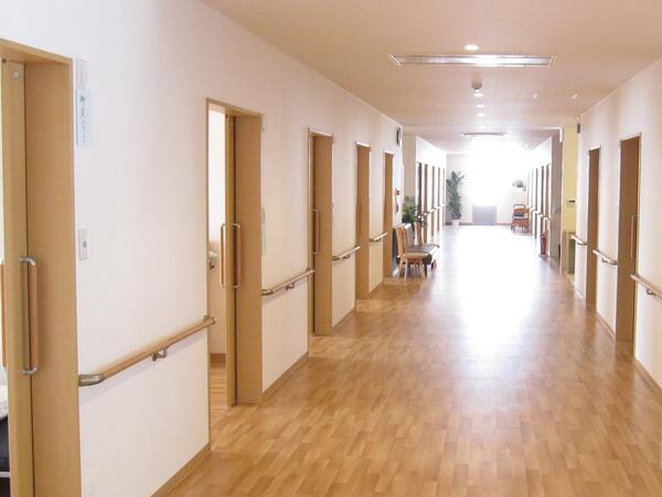 住宅型有料老人ホーム みるく（パート）の准看護師求人メイン写真4