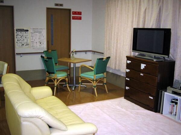 グループホーム 妙法寺すみれホーム（常勤）の介護福祉士求人メイン写真4