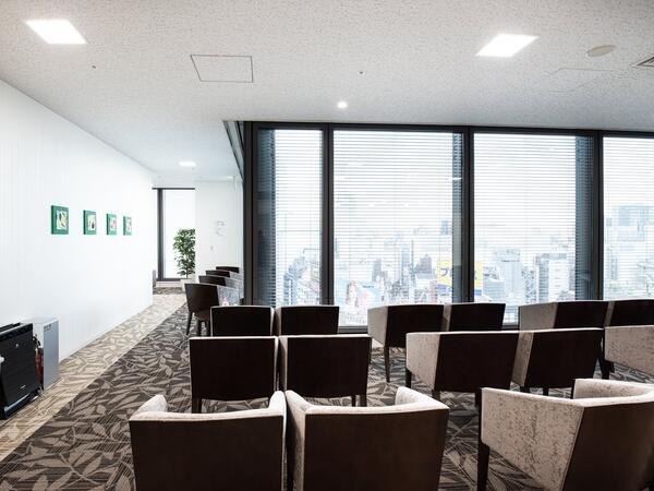 帝京大学医学部附属新宿クリニック（産休代替/パート）の看護師求人メイン写真2