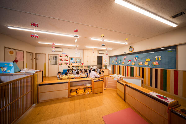 こもれび保育園 根岸園（正職員）の保育士求人メイン写真4