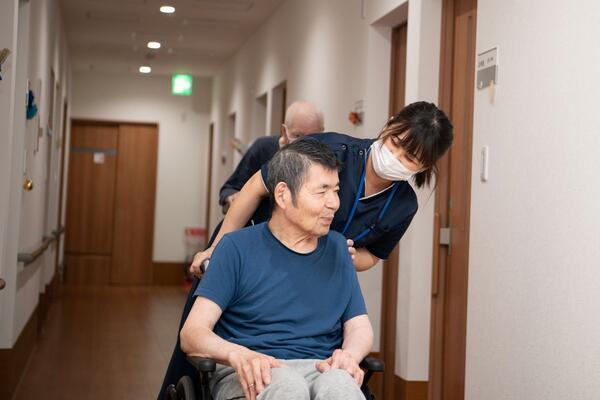 住宅型有料老人ホーム フォンテーヌ横浜町田弐番館（日勤/パート）の介護職求人メイン写真2