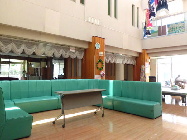 介護付有料老人ホーム いずながおか（常勤）の介護職求人メイン写真3