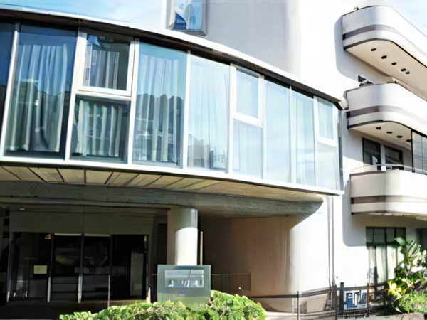 介護老人福祉施設 よつば苑（運転手兼清掃又は営繕/パート）の送迎ドライバー求人の写真