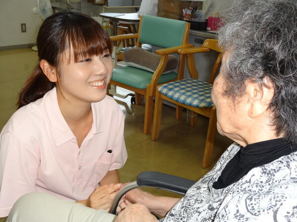 介護老人保健施設　清流苑（パート）の介護福祉士求人メイン写真3