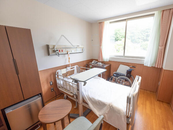 多摩丘陵病院（病棟/日勤常勤）の看護師求人メイン写真4