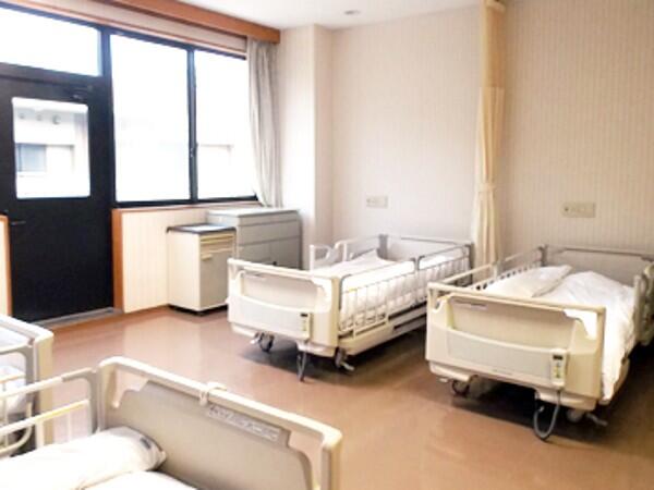 老人保健施設　尽誠苑（パート）の准看護師求人メイン写真3