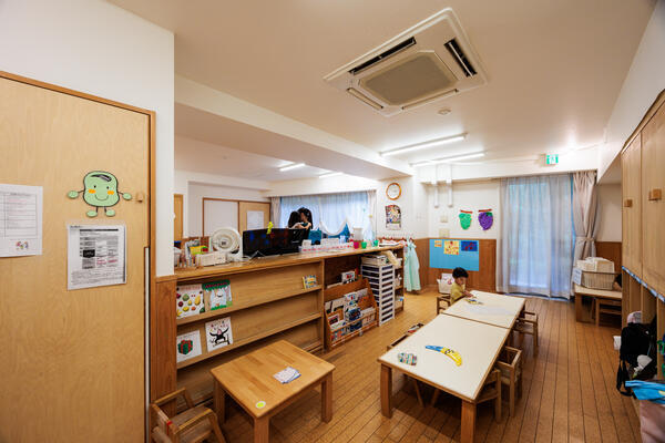 こもれび保育園 府中本町園（正職員）の保育士求人メイン写真3