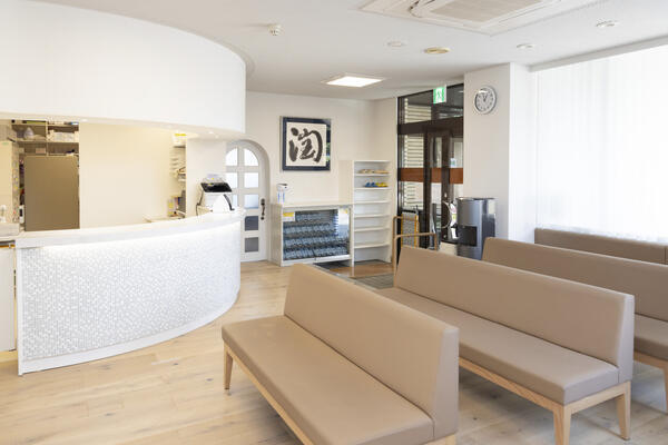 月岡クリニック（外来・病棟 / パート） の准看護師求人メイン写真2