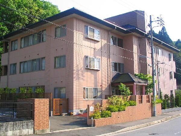 グループホームモンファミーユ北六甲（常勤）の介護職求人の写真