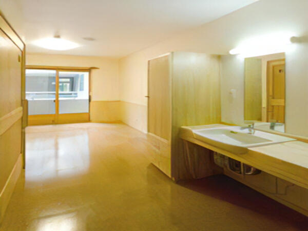 特別養護老人ホームブナの里（常勤）の介護福祉士求人メイン写真4