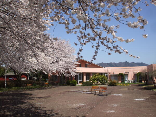 特別養護老人ホーム清松園（常勤）の介護福祉士求人メイン写真3