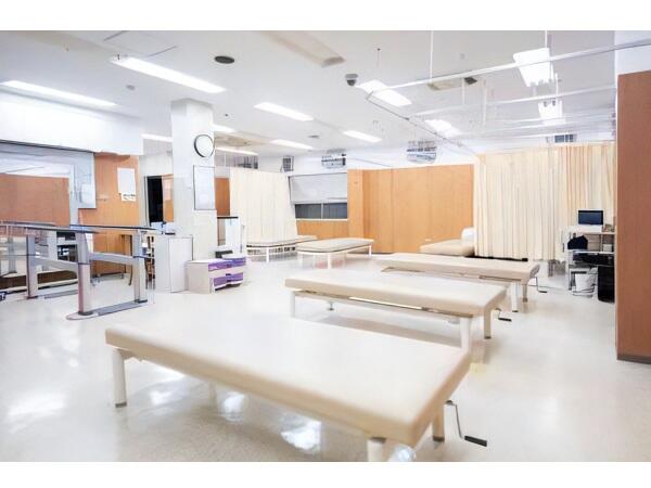 山川整形外科（常勤）の理学療法士求人メイン写真2