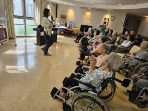 介護付有料老人ホーム クルーヴなみはや（パート）の調理補助求人メイン写真4