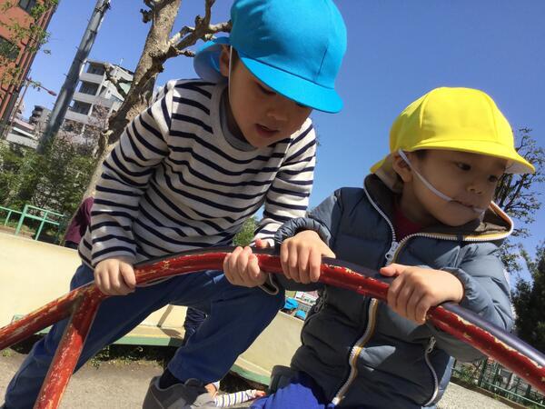 フロンティアキッズ新宿（常勤）の保育士求人メイン写真2