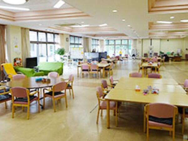 介護老人保健施設ひまわり・通所（常勤）の介護福祉士求人メイン写真3