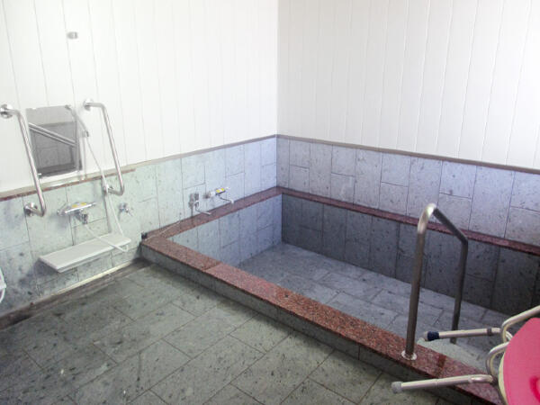 介護付有料老人ホーム にらやま（常勤）の一般事務求人メイン写真3