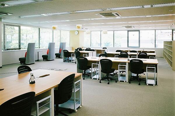 桜新町アーバンクリニック(総務・経理スタッフ / 常勤) の一般事務求人サブ写真2