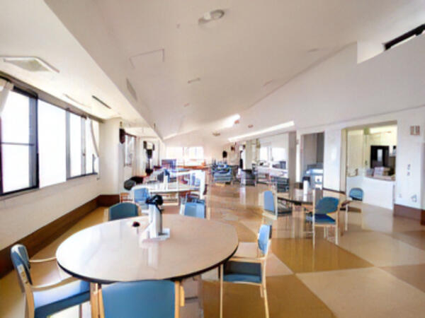 介護老人保健施設たんぽぽ（常勤）の介護福祉士求人メイン写真4