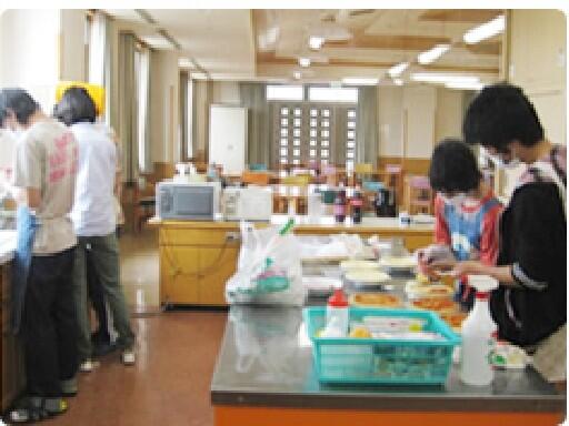 知的障害者総合福祉施設愛の家「きぼう」（常勤）の保育士求人メイン写真3