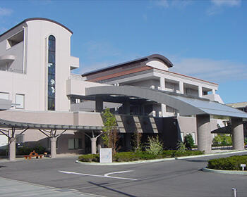 愛知県青い鳥医療療育センター（常勤）の社会福祉士求人の写真