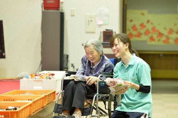 特別養護老人ホーム彩幸（常勤）の准看護師求人メイン写真4