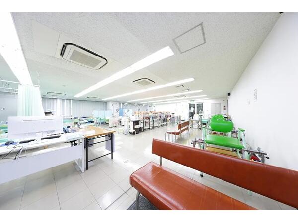 青戸整形外科（常勤）の理学療法士求人メイン写真3