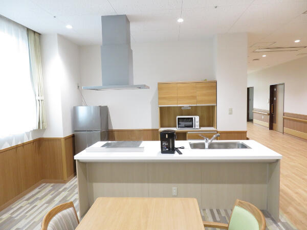 特別養護老人ホーム四季の郷（フルタイムパート）の介護福祉士求人メイン写真3