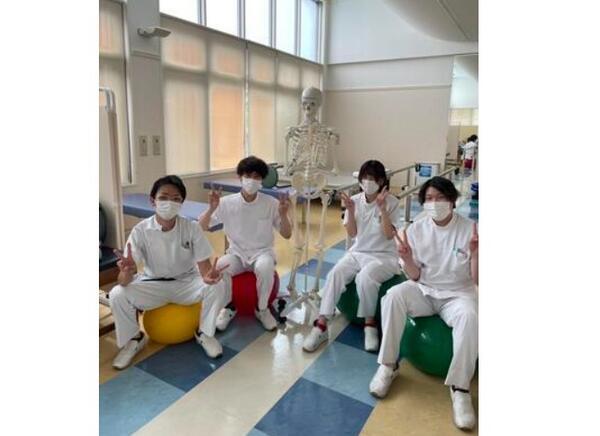 中島整形外科（パート）の准看護師求人メイン写真2