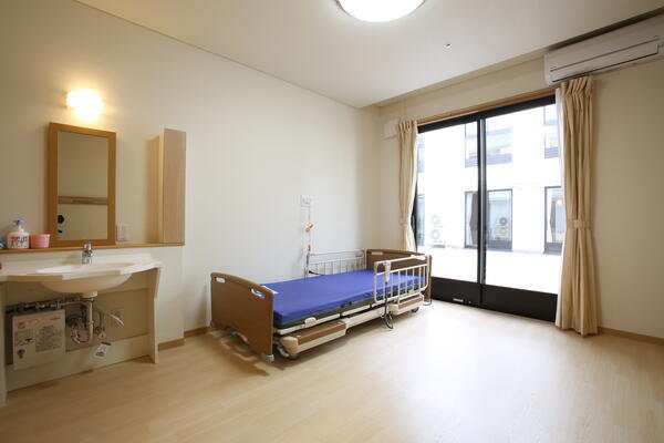 地域密着型特別養護老人ホーム 蔵の街ひまわり（常勤）の介護福祉士求人メイン写真5