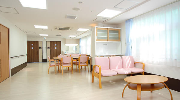 タムスさくらの杜 江戸川（日勤常勤）の介護職求人メイン写真4