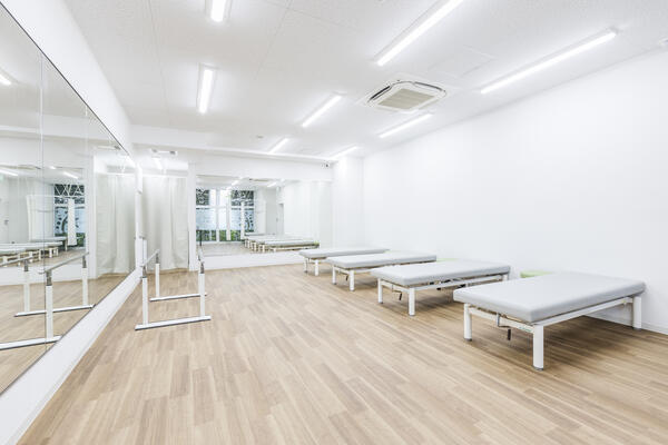 白金高輪やまと整形外科（常勤）の理学療法士求人メイン写真4