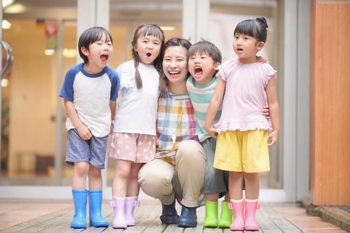 スクルドエンジェル保育園 南行徳園（パート）の保育士求人メイン写真4