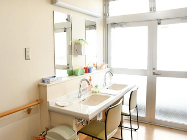 医療法人 山村会　山村病院（常勤）の看護助手求人メイン写真3