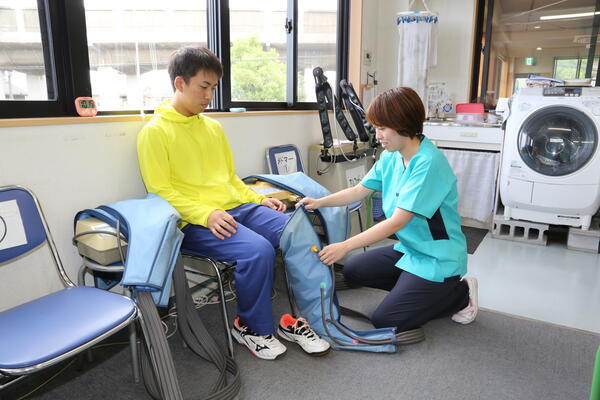 つくだ整形外科 通所リハビリロコモケアステーション（パート）の介護福祉士求人の写真