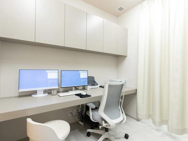 大阪淀屋橋消化器・内視鏡クリニック（パート）の看護師求人メイン写真3