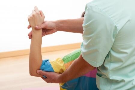 訪問看護ステーションまんてん高月（常勤）の理学療法士求人の写真