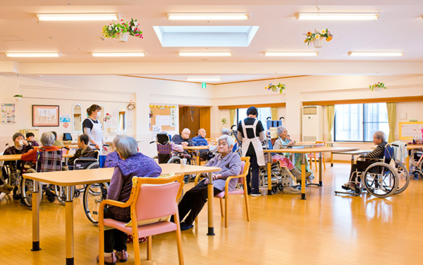 特別養護老人ホームマイスカイ中山（常勤） の看護師求人の写真