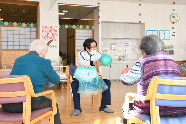 介護老人保健施設ひまわり（言語聴覚士/常勤）の言語聴覚士求人メイン写真3