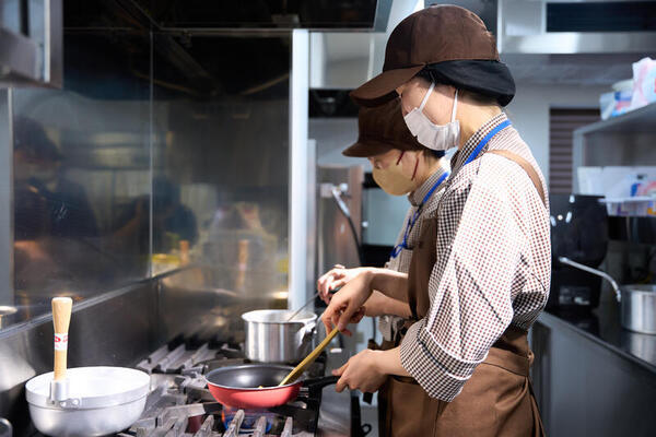 ファミール産院ながれやま（仮）の調理師/調理員求人メイン写真5