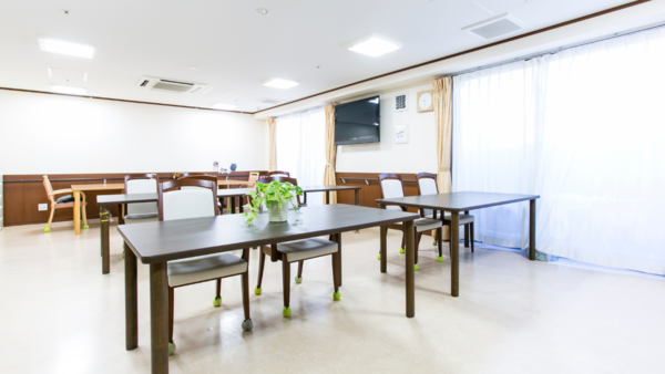 ぐっどケアLu-Na（パート）の介護福祉士求人メイン写真2