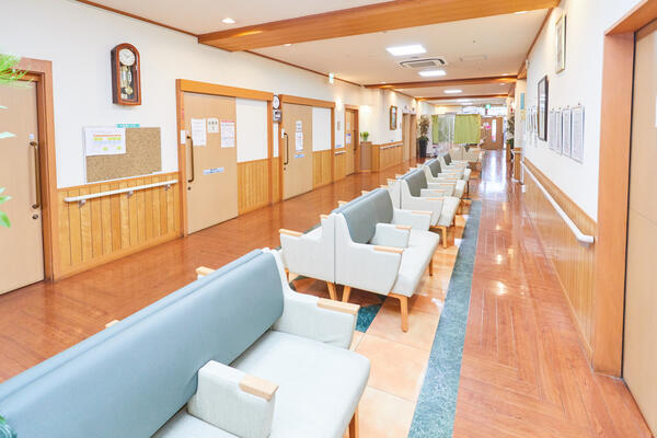 康明会病院（病棟/常勤）の介護福祉士求人メイン写真2