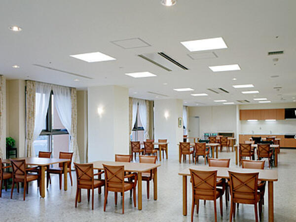 老健プラチナ・ヴィラ青葉台（夜勤専従/常勤）の介護職求人メイン写真5