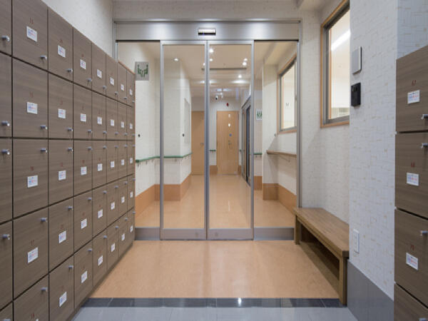 有料老人ホームCOCOSIA大平（施設職員/正社員）の清掃員求人メイン写真2