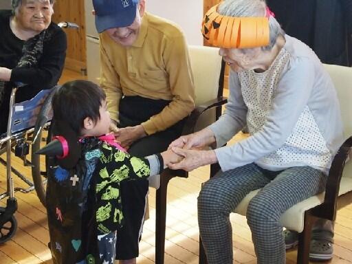 介護付有料老人ホーム さわらびII（常勤）の介護職求人の写真