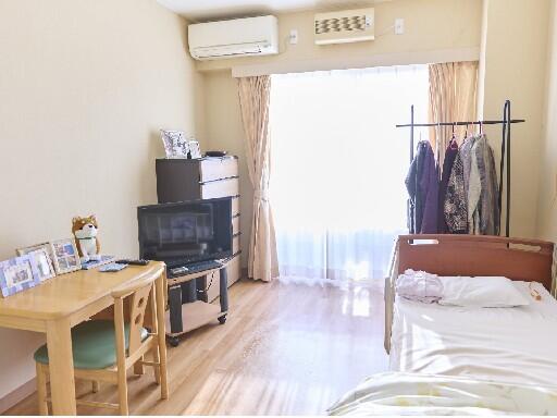 社会福祉法人さつき会 特別養護老人ホームつつじ苑（常勤） の准看護師求人メイン写真4