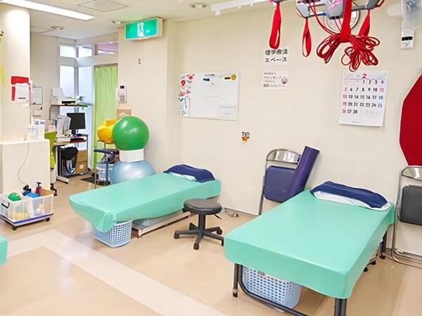 青木整形外科(常勤)の理学療法士求人の写真